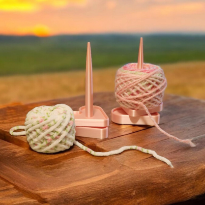 Spinning Heart Yarn Holder Tool for Knitting and Crocheting